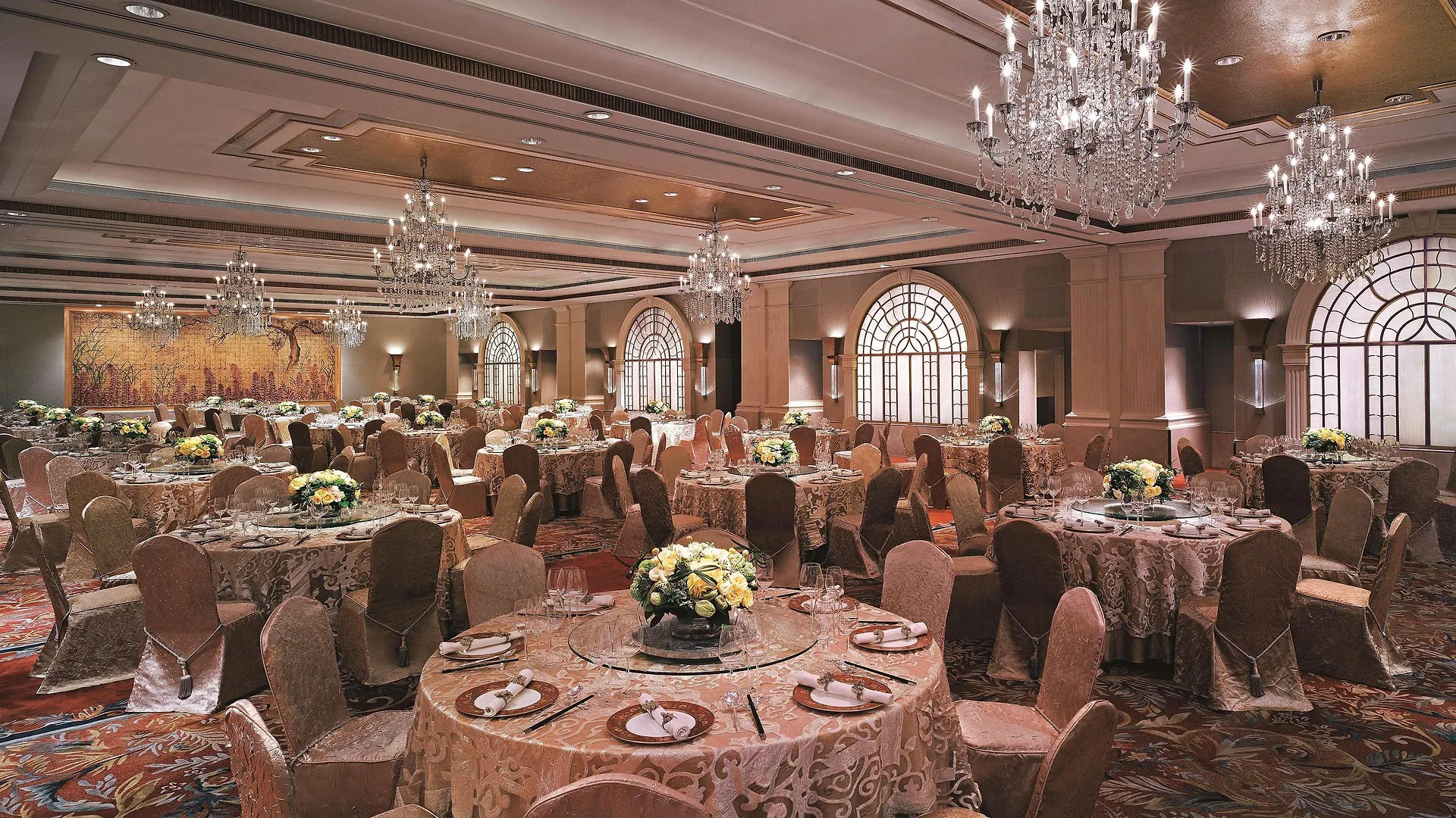 Kowloon Shangri-La, Hong Kong 5*,