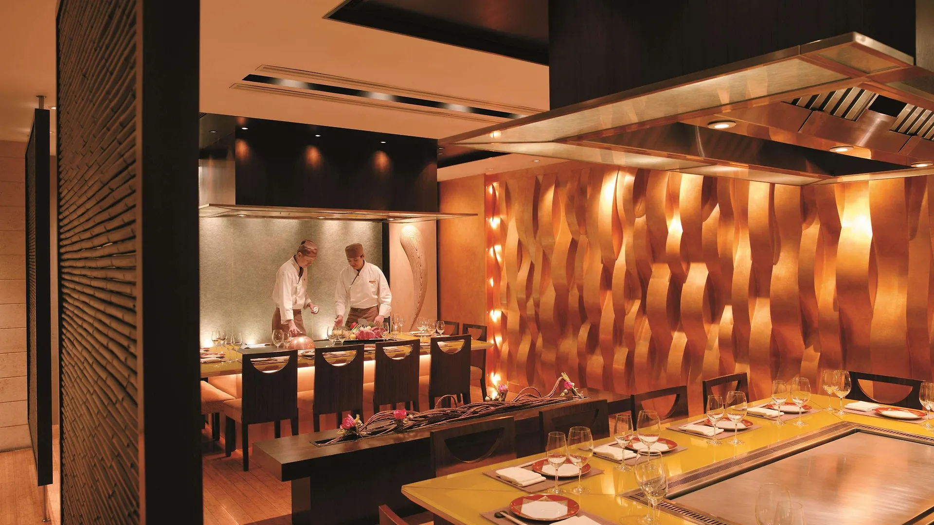 ***** Otel Kowloon Shangri-La, Hong Kong Çin