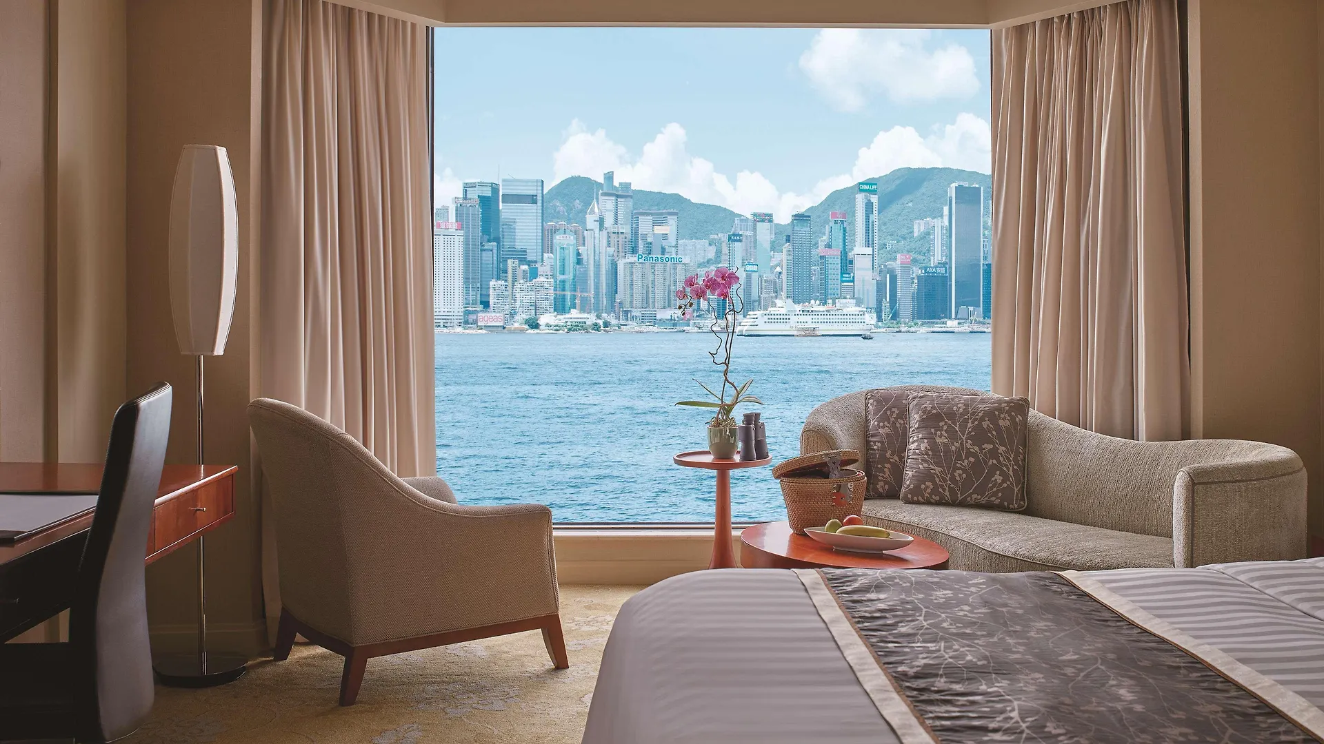 Kowloon Shangri-La, הונג קונג מלון