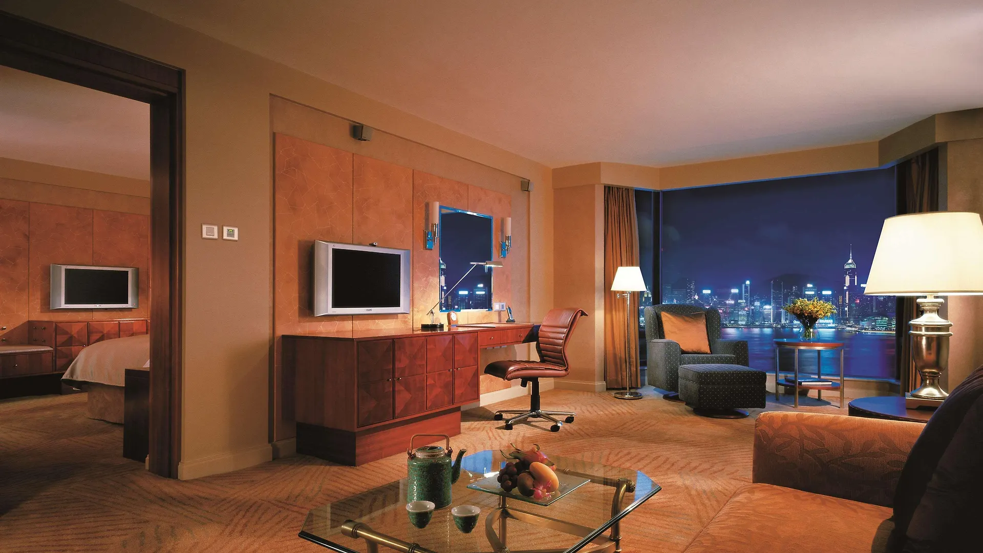 Kowloon Shangri-La, הונג קונג מלון
