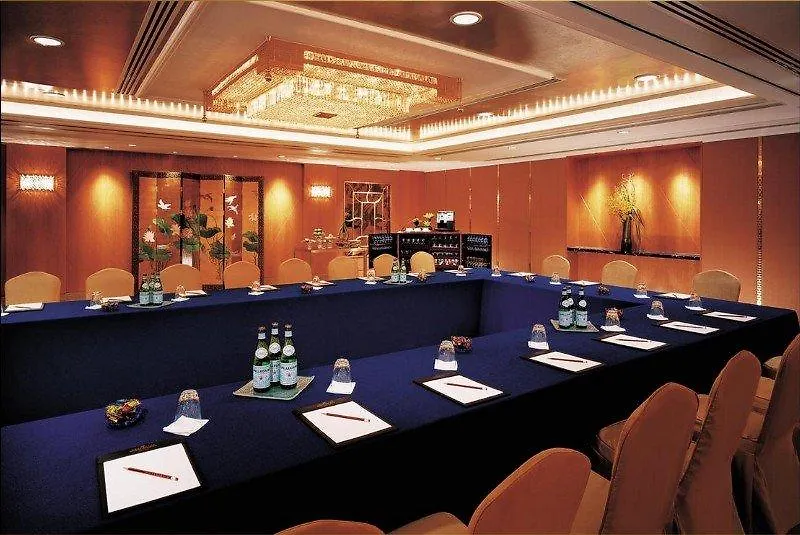 מלון Kowloon Shangri-La, הונג קונג