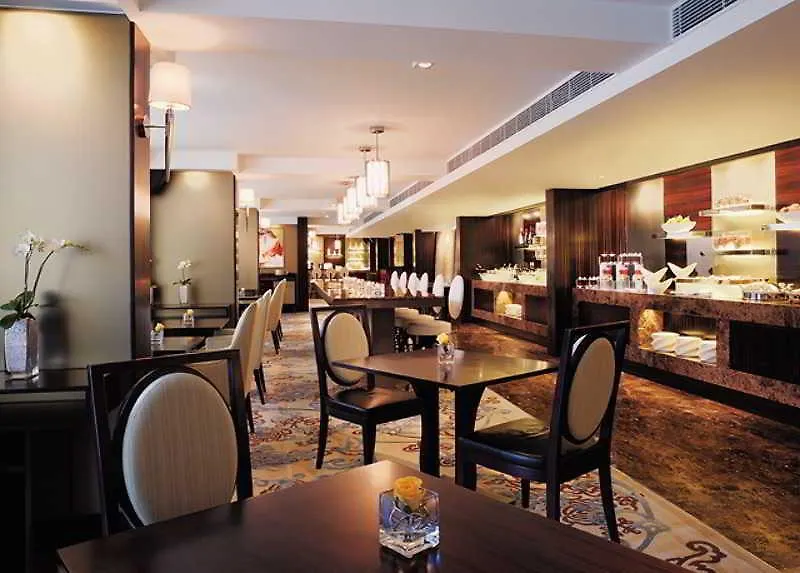 Kowloon Shangri-La, הונג קונג 5*,