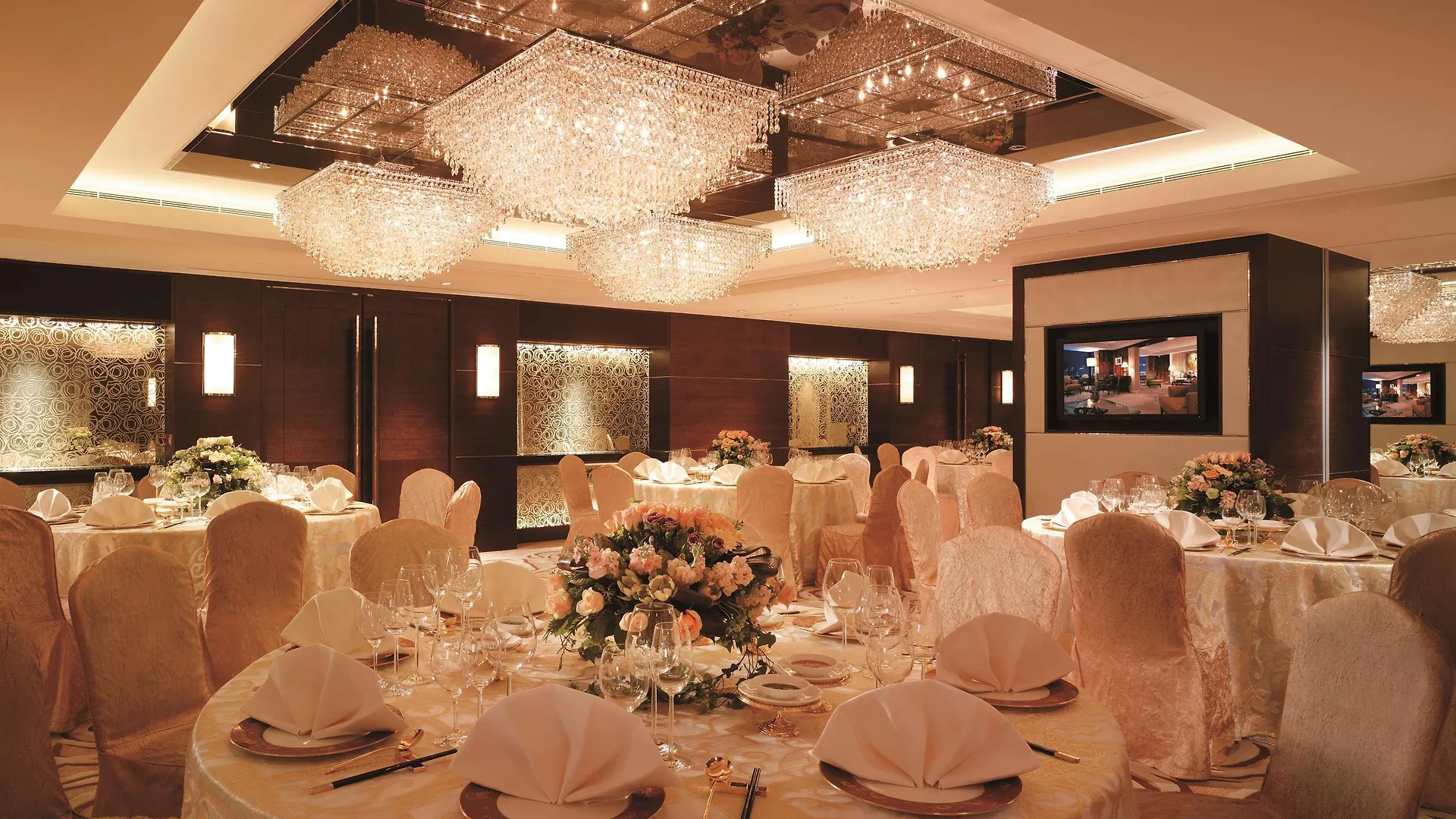 מלון Kowloon Shangri-La, הונג קונג
