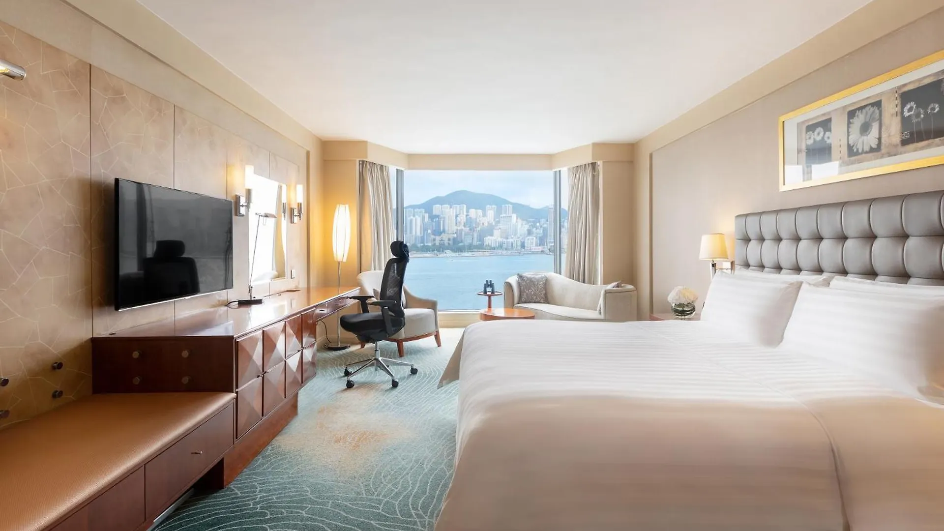 Kowloon Shangri-La, הונג קונג מלון