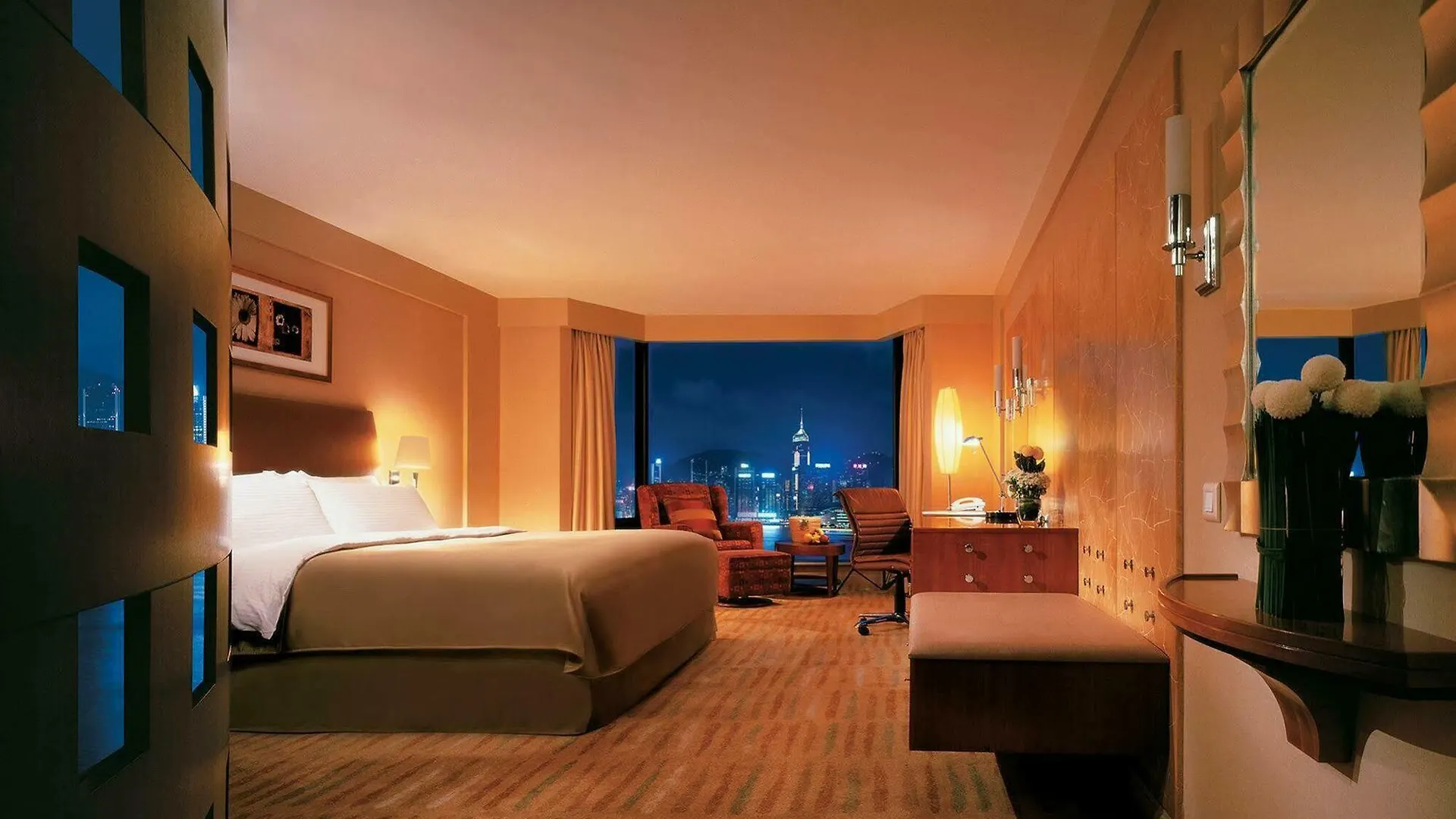 Kowloon Shangri-La, הונג קונג מלון